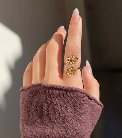 Leaf Zircon Ring