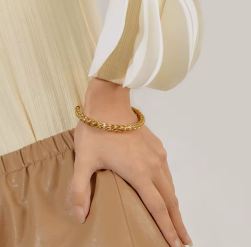 Gold Woven Mesh Bracelet - Image 2