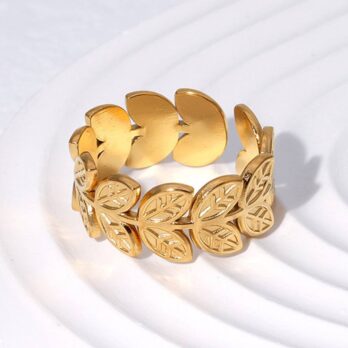 Leafy Gold Cuff Ring