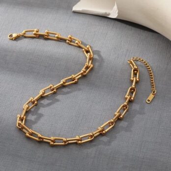 U-Shape Chain Necklace