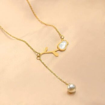 Dainty Tulip Necklace