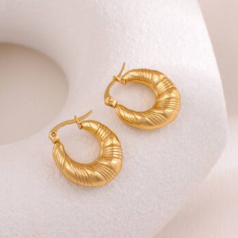 Oval Creole Scale Earrings