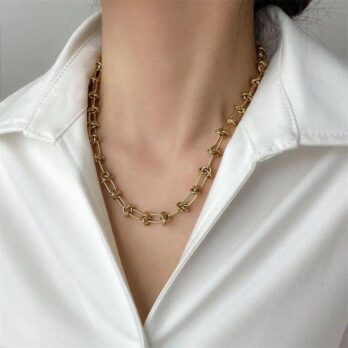 Knot Twist Necklace