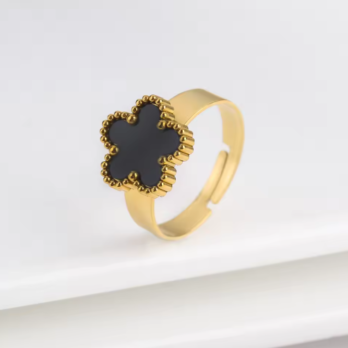 Five Leaf Clover Ring