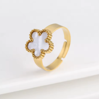 Five Leaf Clover Ring