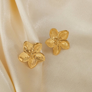 Vintage Flower Stud Earrings