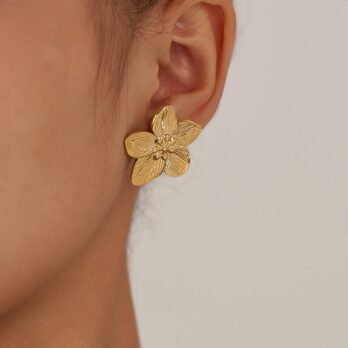 Vintage Flower Stud Earrings