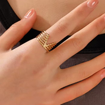 V Shape Ring