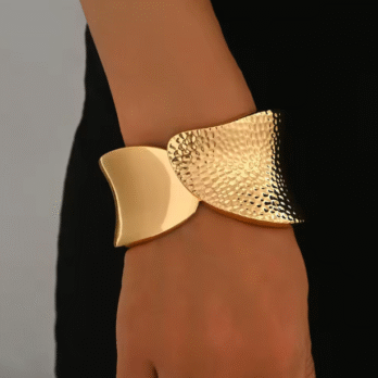 Leaf Shape Asymmetrical Bracelet